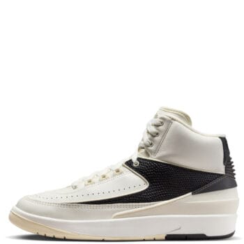 Women Air Jordan 2 Retro Sail/Coconut Milk-Black Sneakers 7.5 Sail/Coconut Milk-Black